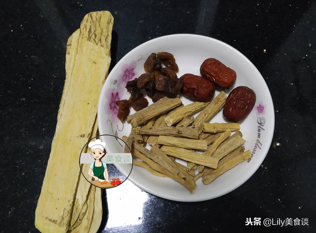 女性喝党参水有什么用，女人喝党参泡水好处（女人要学会照顾自己）