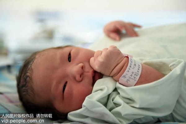 滑石粉成分分析，滑石粉成分（石棉成分或可引发多种癌症）