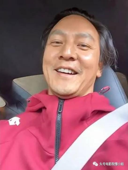 单身男女 吴彦祖，电影《单身男女》的最后结局是什么（《除暴》杀青后生病入院）