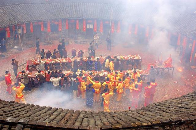 打饼子是啥意思，打饼子是什么意思（充满童趣的“打饼子”）