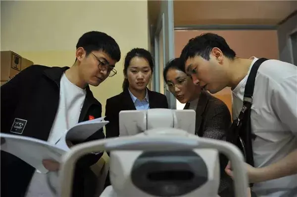 中国有哪些光明会成员，光明会中国成员名单（中国这10名“光明使者”）