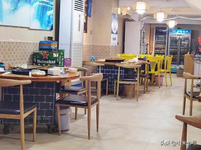 东北特色菜之铁锅炖大鱼，看着土气吃后服气的东北铁锅炖大鱼