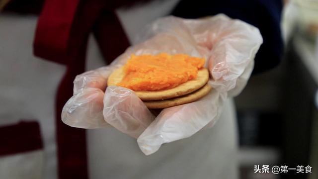 饼干的制作方法，酥脆饼干的做法（做法简单比薯片还好吃）