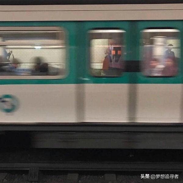 唯美小清新情侣图片   这平凡的小幸福是爱情啊，高清情侣双人图片小清新（唯美文艺爱情说说带图片）