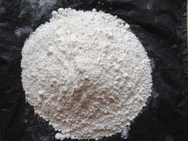 石灰的作用和功效，石灰水的作用和功效是什么（在农村里的一些妙用）