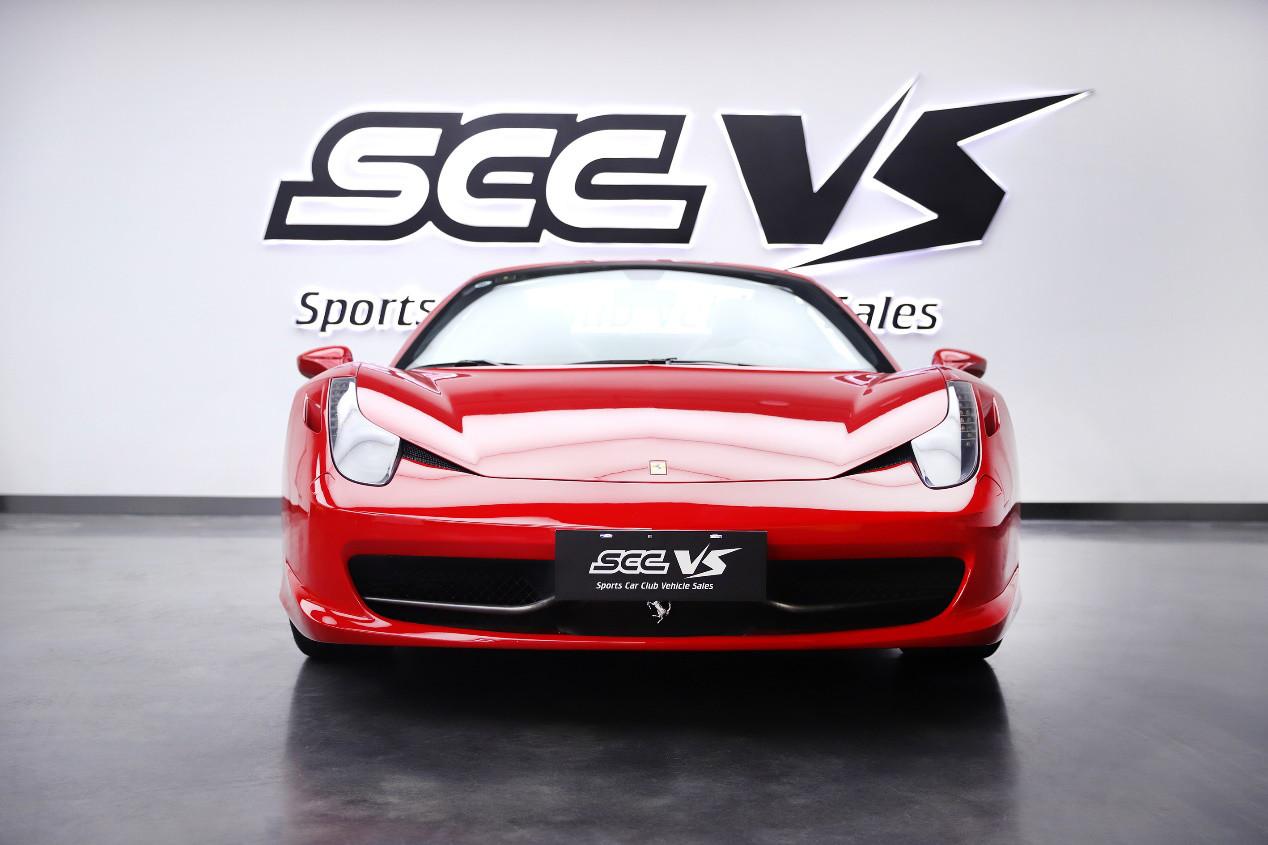 于今年5月26日在意大利亮相的sp38,是法拉利special projects部门的