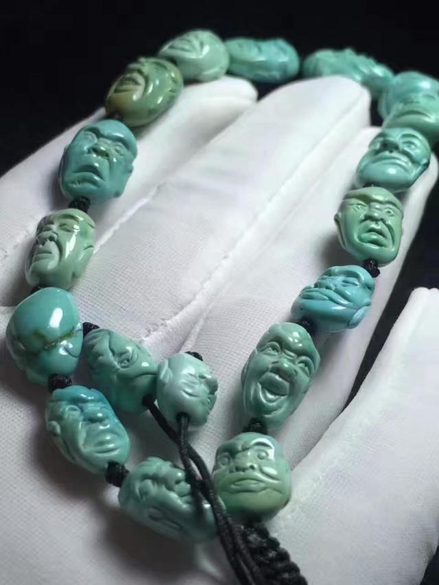 绿松石手链戴哪只手，绿松石手链戴哪个手（3步教你学会搭配男士绿松石手串）