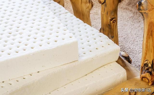 乳胶枕头怎么辨别真假，怎么分辨乳胶枕真假（100%乳胶含量的乳胶枕）
