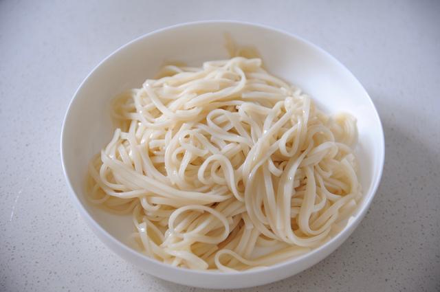 川味面条制作需要什么调料最好，川味面条制作需要什么调料最好喝（面食应该这样做）