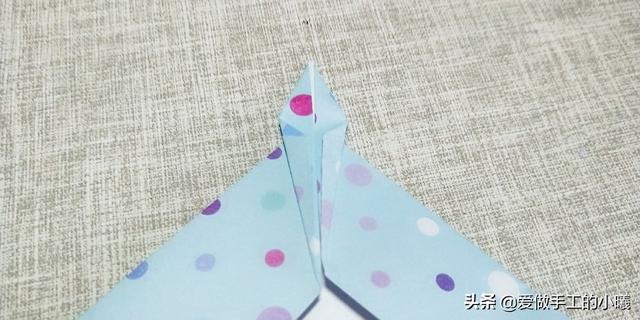 小学生必备自制信封图解步骤，小学生必备自制信封图解步骤图片（千纸鹤信封折纸教程）