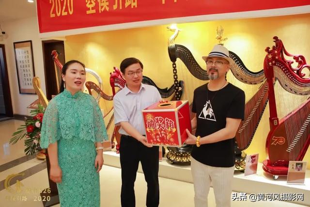 给感动人物刘兰芝的颁奖词，刘兰芝当选感动中国（2020爱在8·26）