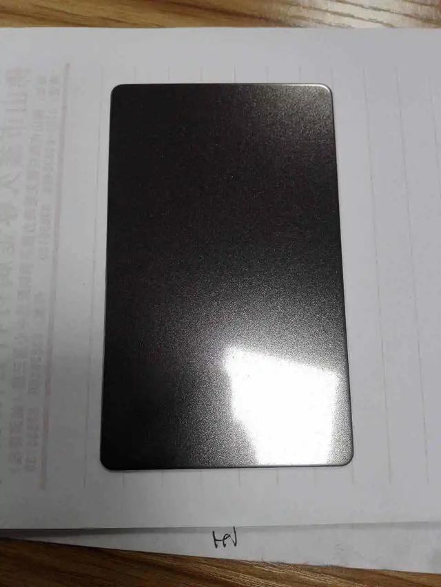 不锈钢磨砂板是什么，不锈钢磨砂板（不锈钢板磨砂面和拉丝面有什么区别）