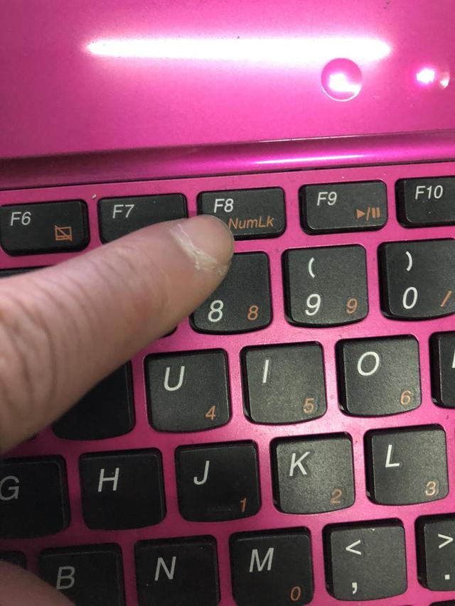 笔记本电脑小键盘，如何切换笔记本小键盘（电脑开启小键盘的图文教程）