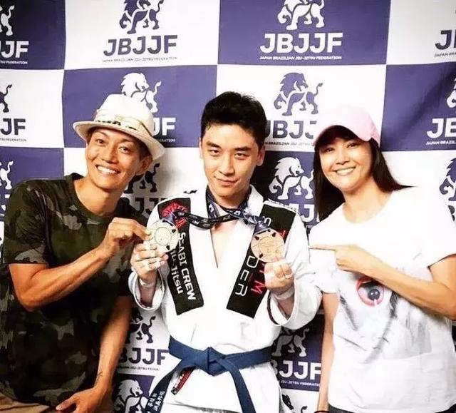 权志龙对胜利事件的态度，权志龙知道胜利退出（权志龙曾多次提醒胜利）