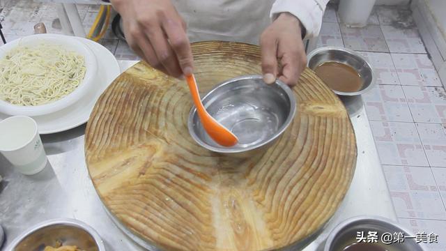 热干面怎么吃，速食热干面怎么吃（详细教程和配料都告诉你）