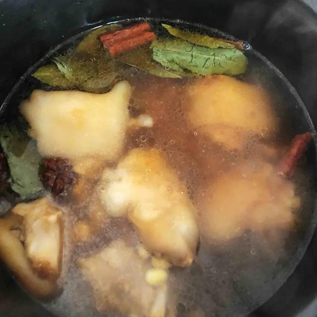 黄豆猪蹄汤，黄豆猪蹄汤（黄豆猪蹄汤黄豆放多少）