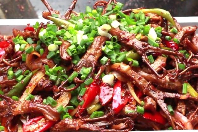 麻辣鸭舌的做法大全集，这样烹饪出的鸭舌麻辣鲜香、爽脆可口