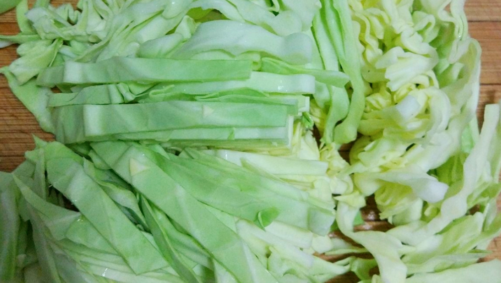 图片[2]-【包菜炒粉条】做法步骤图 不坨不粘锅 好吃又解馋-起舞食谱网