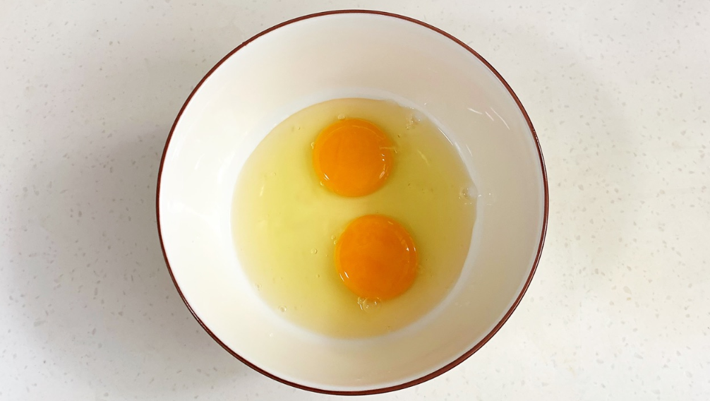 图片[2]-【苹果酸奶布丁】做法步骤图 多吃也不易发胖 解馋-起舞食谱网