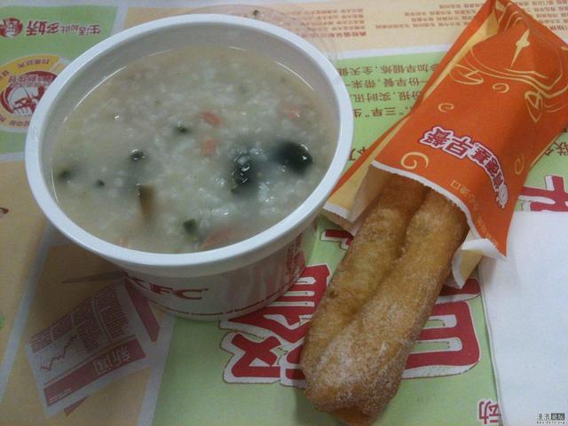 肯德基 豆浆粉，肯德基用的什么豆浆粉（上架就遭到顾客的“嫌弃”）