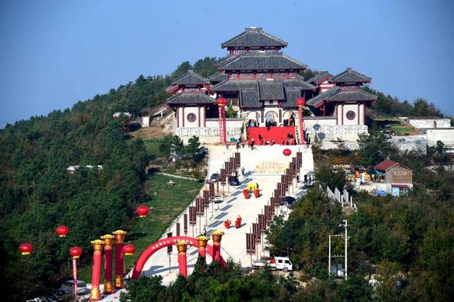 荥怎么读音，菡怎么读音是多音字吗（河南四个难认地名）