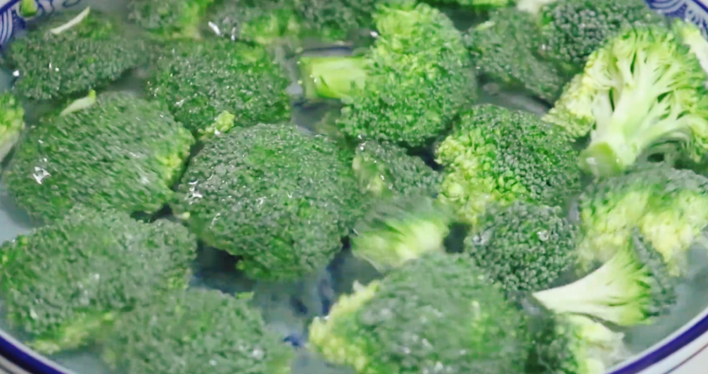 圖片[2]-【西藍花豆腐丸子】做法步驟圖 不炒不涼拌 孩子多吃長得高-起舞食譜網