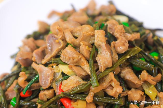干豆角要泡多久，干豆角如何泡发（大厨教你做一道干豆角超级镇）