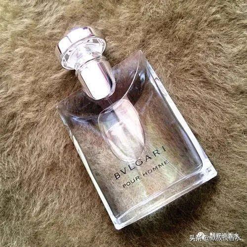 情人节送老公什么好呢比较实用，情人节给老公送什么礼物合适（<老公>的香水礼物推荐）