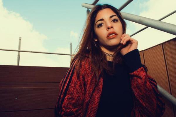 铁公鸡是什么意思，铁公鸡是什么意思打一肖（相对来说哪个令人讨厌）