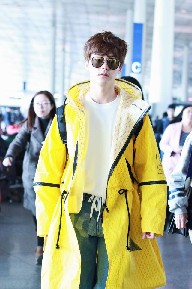 宋威龙个人资料，宋威龙个人资料家境以及学历（却被误会成矮个的8个男星）