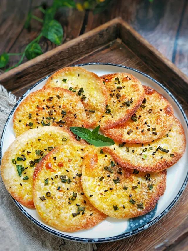 饺子皮可以做什么美食，剩饺子皮可以做什么美食（外面还不一定能买到）