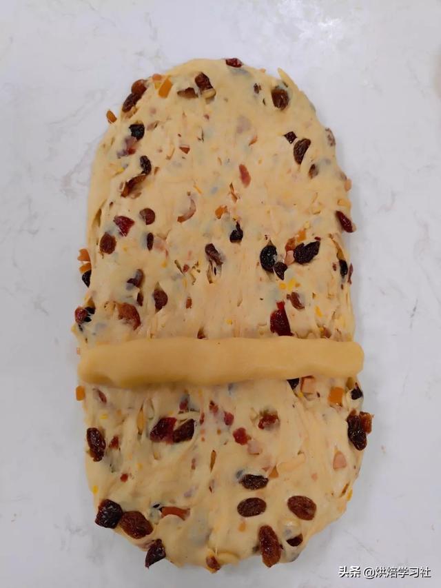 史多伦面包的由来，史多伦面包英文（最能代表圣诞节的——史多伦面包）