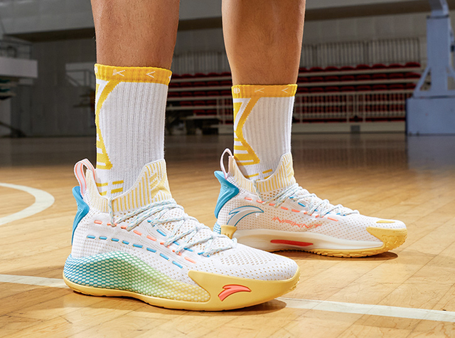 闪击6premium怎么样，闪击6pe测评（不到400元买实战鞋）