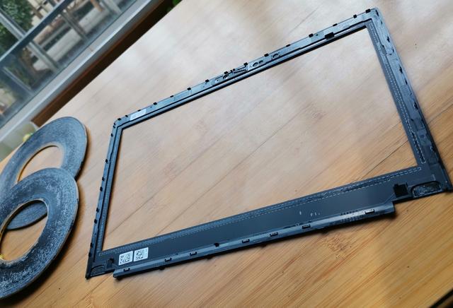 更换显示器在BIOS里怎么设置，换显卡bios要设置（眼睛终于不再受折磨）