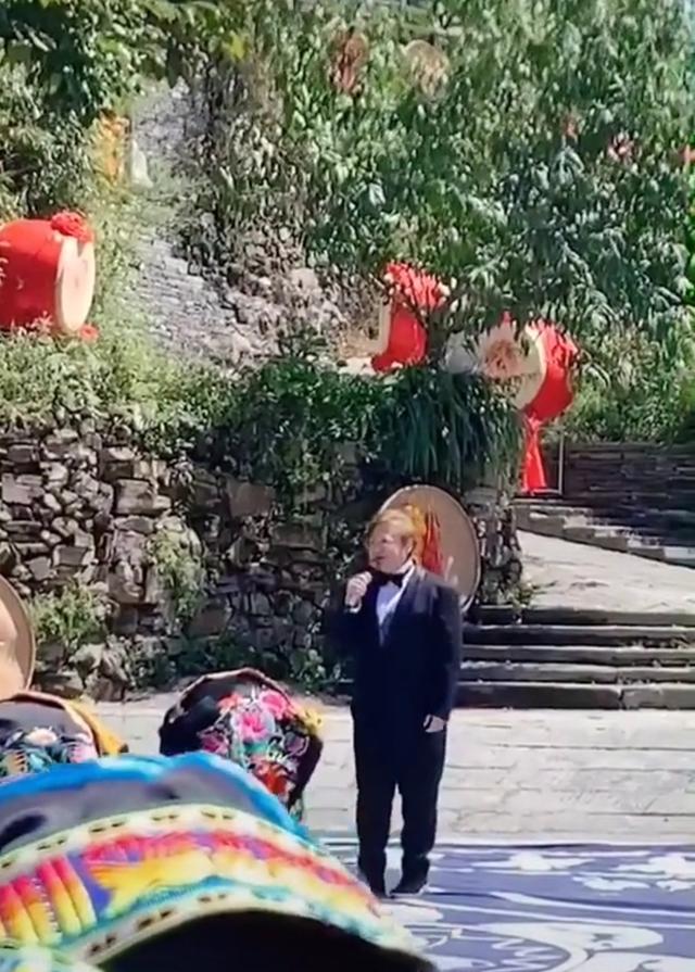 韩红48岁近况，身材瘦一圈令人惊呼认不出
