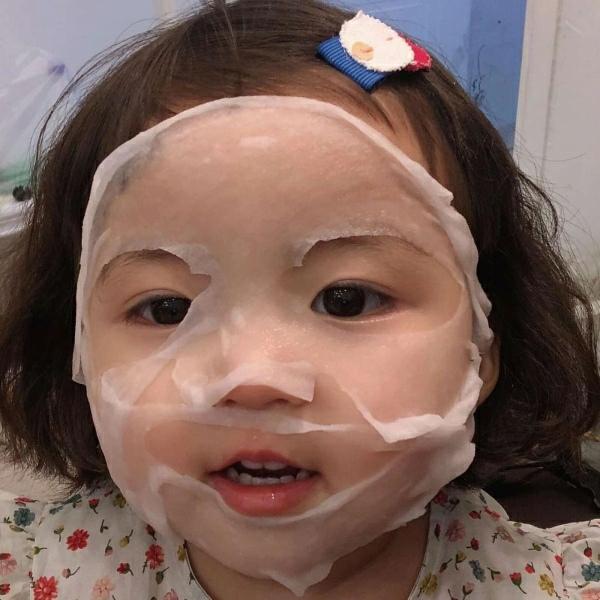 男生锁骨部位图，微信头像，男生锁骨部位图（有趣的肚子弹来弹去。）