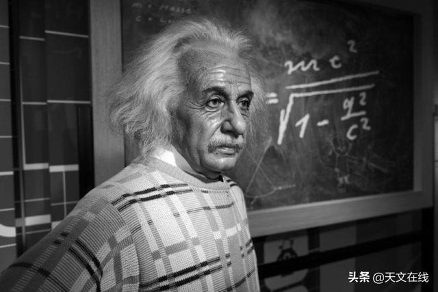 爱因斯坦简介，牛顿晚年为什么疯了（科学家：它的大脑比我们大）
