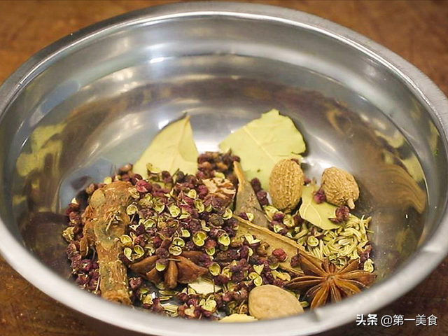 板鸡（板鸡子是什么，铁板鸡胗图片（认准这“三大名鸡”）