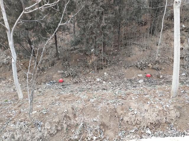 元宵节上坟送灯，元宵节为什么要送坟灯（给先人去坟里“送灯”）