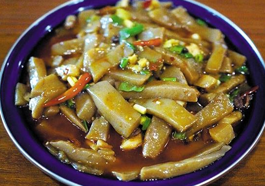 魔芋的制作方法，魔芋制作方法（烧肉片、烤魔芋爽口嫩滑超级爱吃）