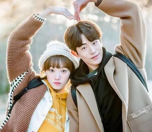 双鱼男一眼就喜欢的女人，双鱼男一见钟情的女生（十二星男忘不掉的女生类型）