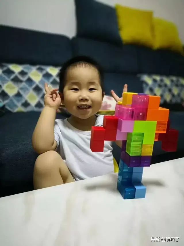 七巧板是什么样子的，七巧板原图（玩到停不了手的空间思维积木）