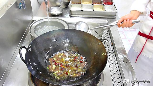 鸭血的家常做法，家常鸭血正宗做法（喜欢吃鸭血的不要错过）