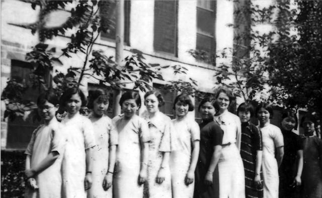 中国四大医学院是哪四个，中国四大医学院是哪四个医院（北协和、南湘雅、东齐鲁、西华西）