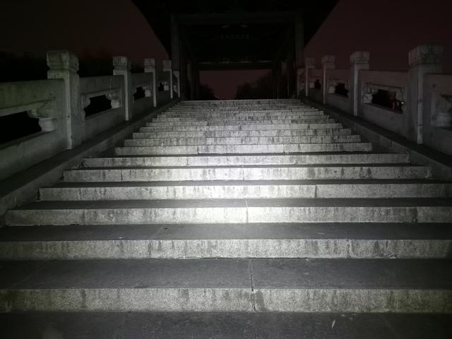 a6061是什么材质，材料6061是什么材质 （多一份关爱，傲雷i1R）