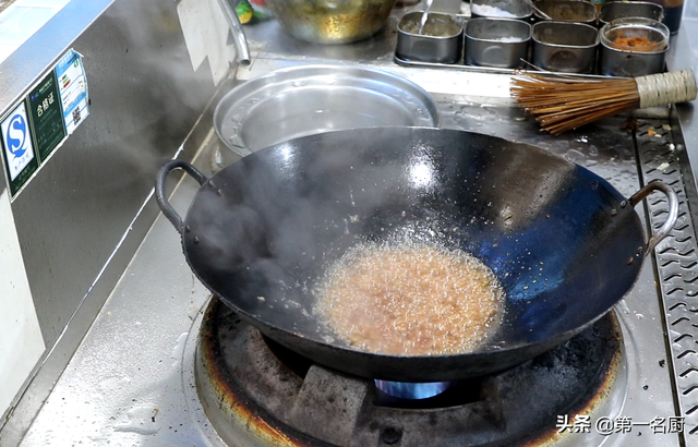 梅菜扣肉的制作方法，梅菜扣肉这样做无敌好吃（梅菜扣肉怎样做才能肥而不腻）