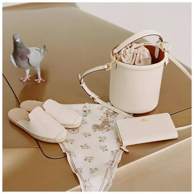 mk包包属于什么档次，MK包包属于什么档次（这五个颜值与质感均在线的包包品牌）