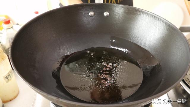 鱼头怎么做好吃，这才是“清蒸鱼头”最好吃的做法（鱼头怎么做好吃又简单视频）