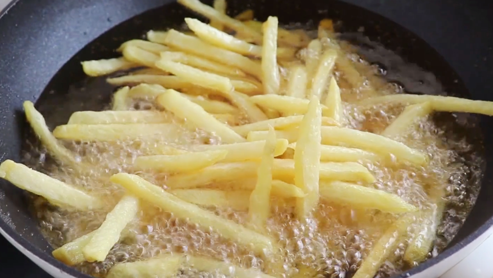 圖片[7]-【炸薯條】做法步驟圖 金黃酥脆 一次做一大盆不夠吃-起舞食譜網