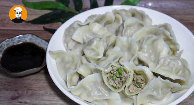 茄子馅饺子的做法，芹菜饺子馅的做法步骤（鲜香味美不油腻）
